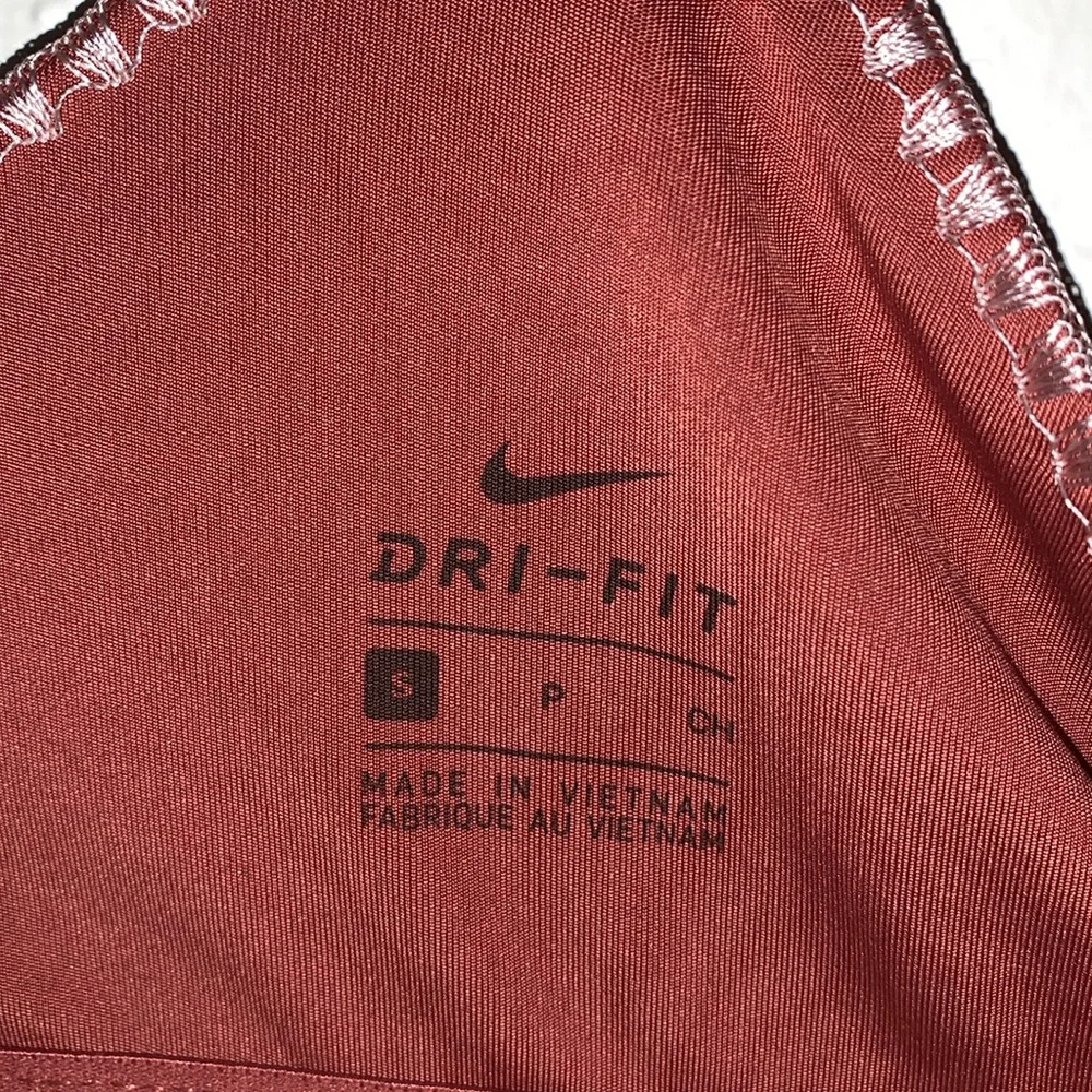 Nike Drifit Indy Terracotta Crochet Trim V Neck Yoga Sports Bra